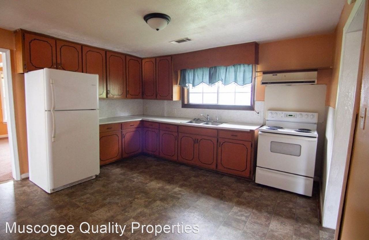 5614 Lorenzo Rd - Photo 3 of 12