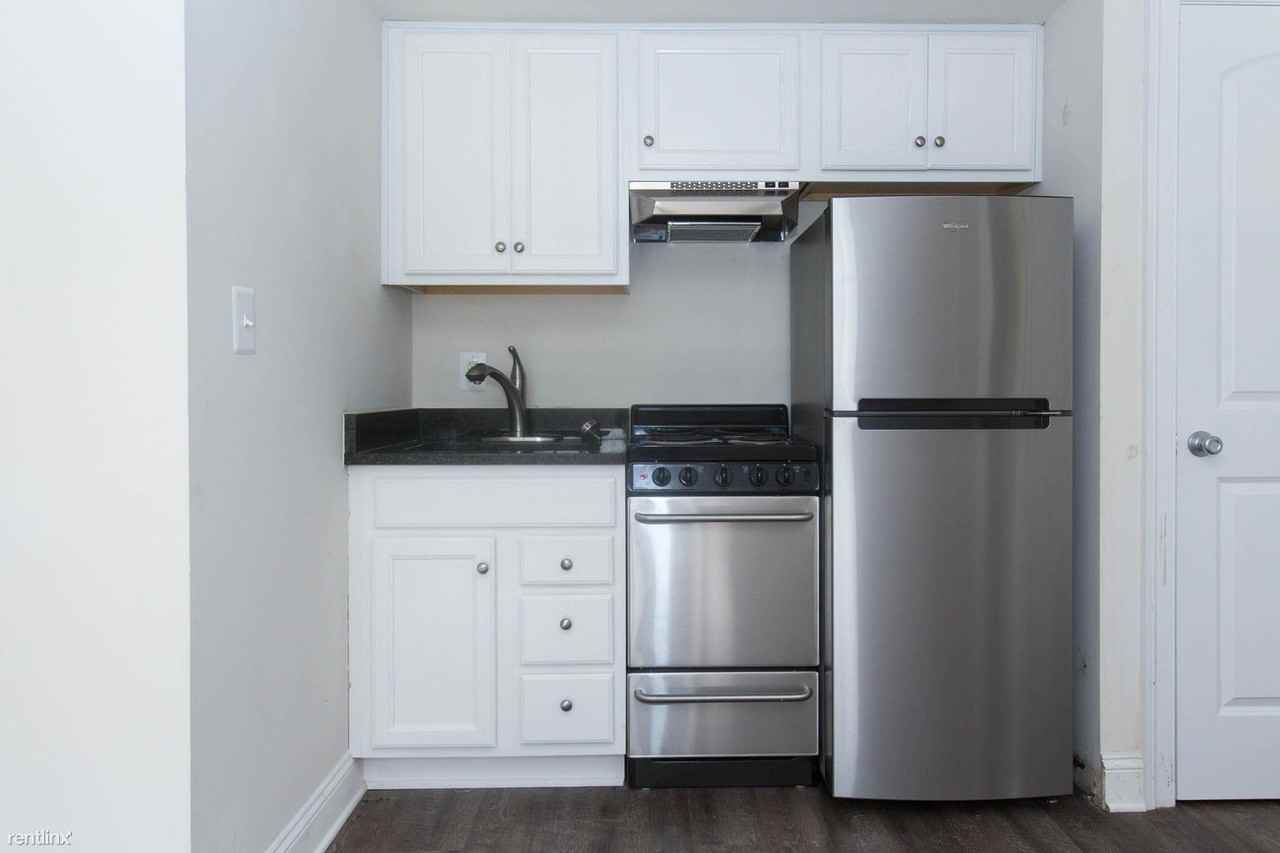 249 Stribling Avenue - Photo 2 of 5