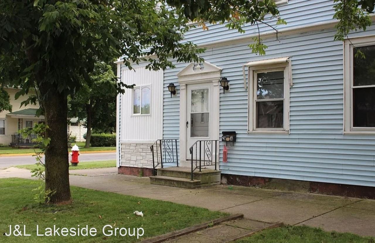 1002-1004 Pearl St - Photo 2 of 13