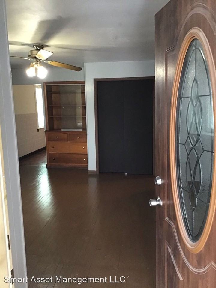 3506 W Auer Ave/3201 N 35th St. - Photo 3 of 6