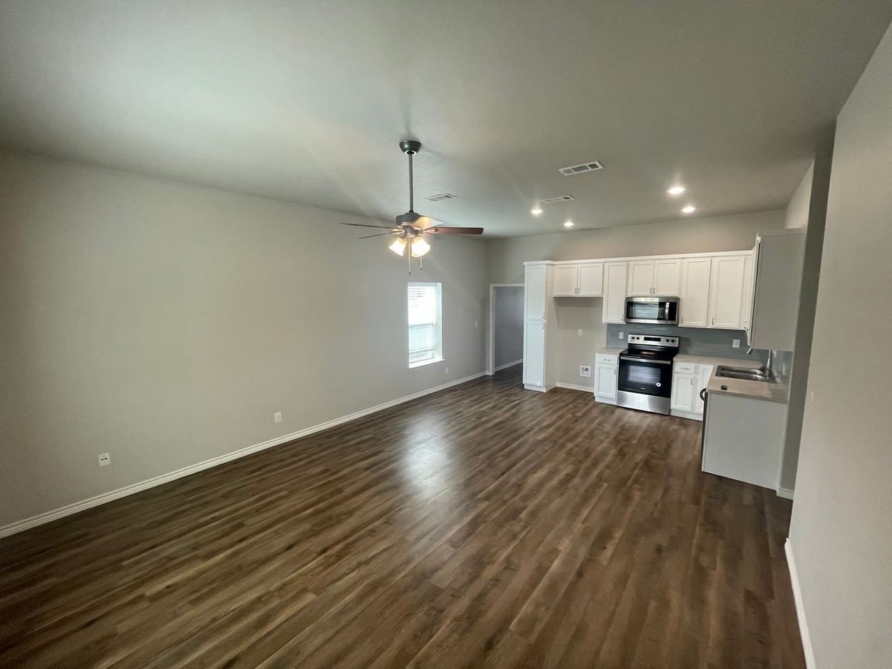 1188/1190 Fm 2623 - Photo 2 of 11