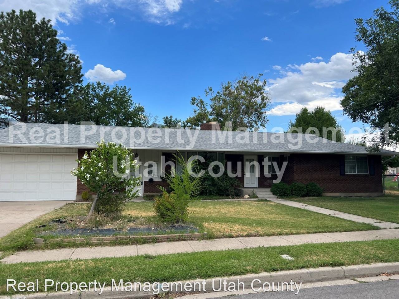 10962 N 5870 W - Photo 3 of 21