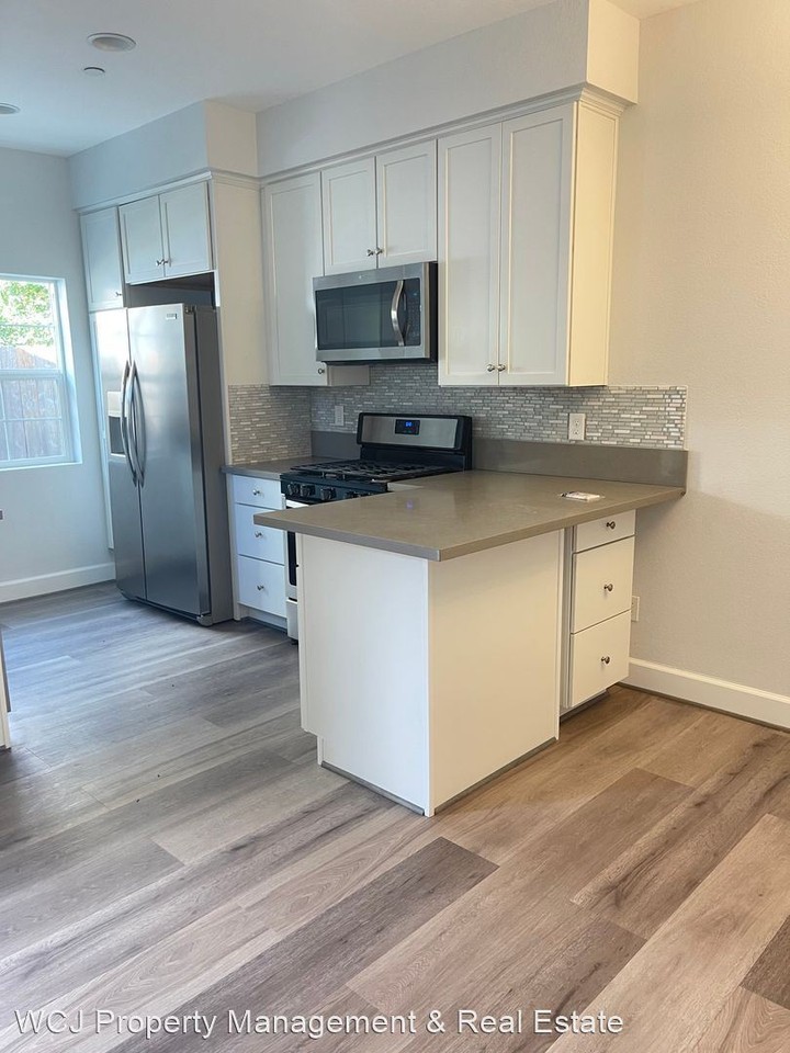 1139 Galeria Cir - Photo 3 of 12
