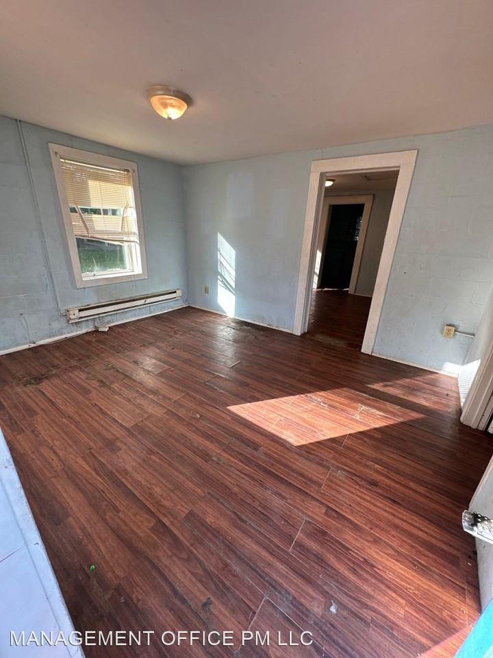 1806 W Davidson Ave - Photo 3 of 6