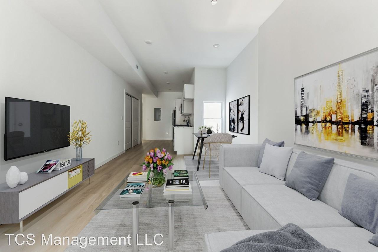 5102 Arch St - Photo 3 of 20