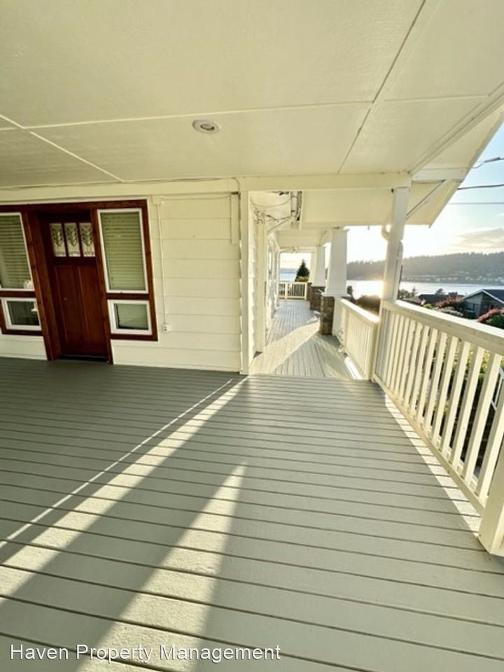 1203 N 36th St - Photo 2 of 27