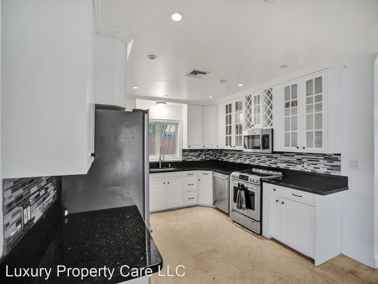 1035 Avocet Rd - Photo 3 of 50