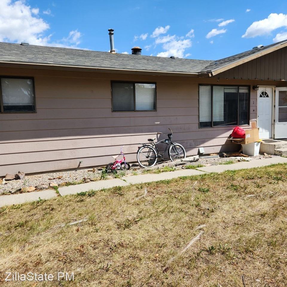 1702 27th Ave - Photo 2 of 25