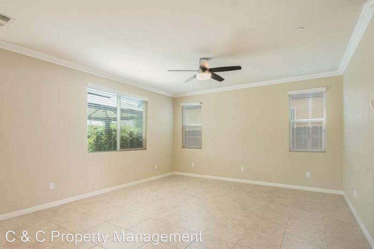 3469 Soledad Ave - Photo 3 of 19