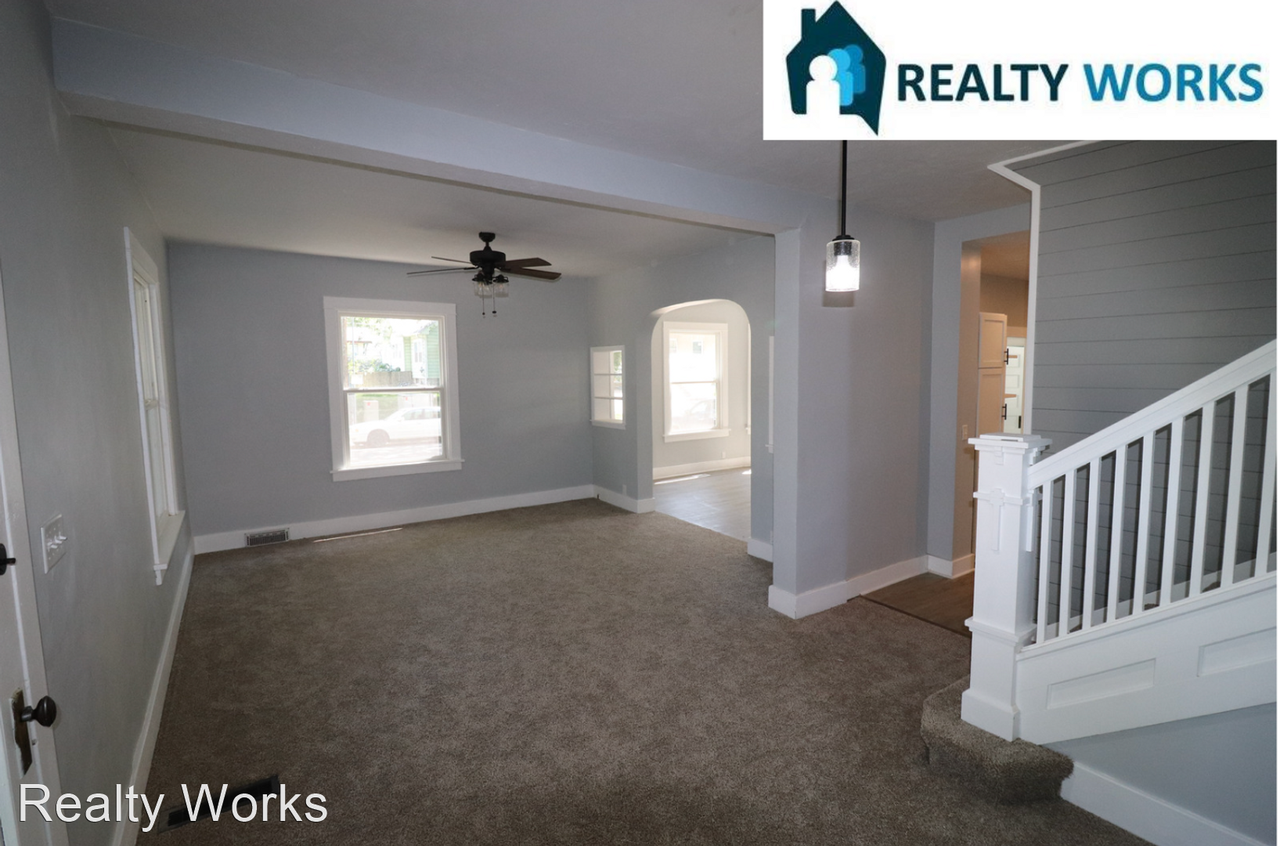 2937 Randolph St - Photo 2 of 18