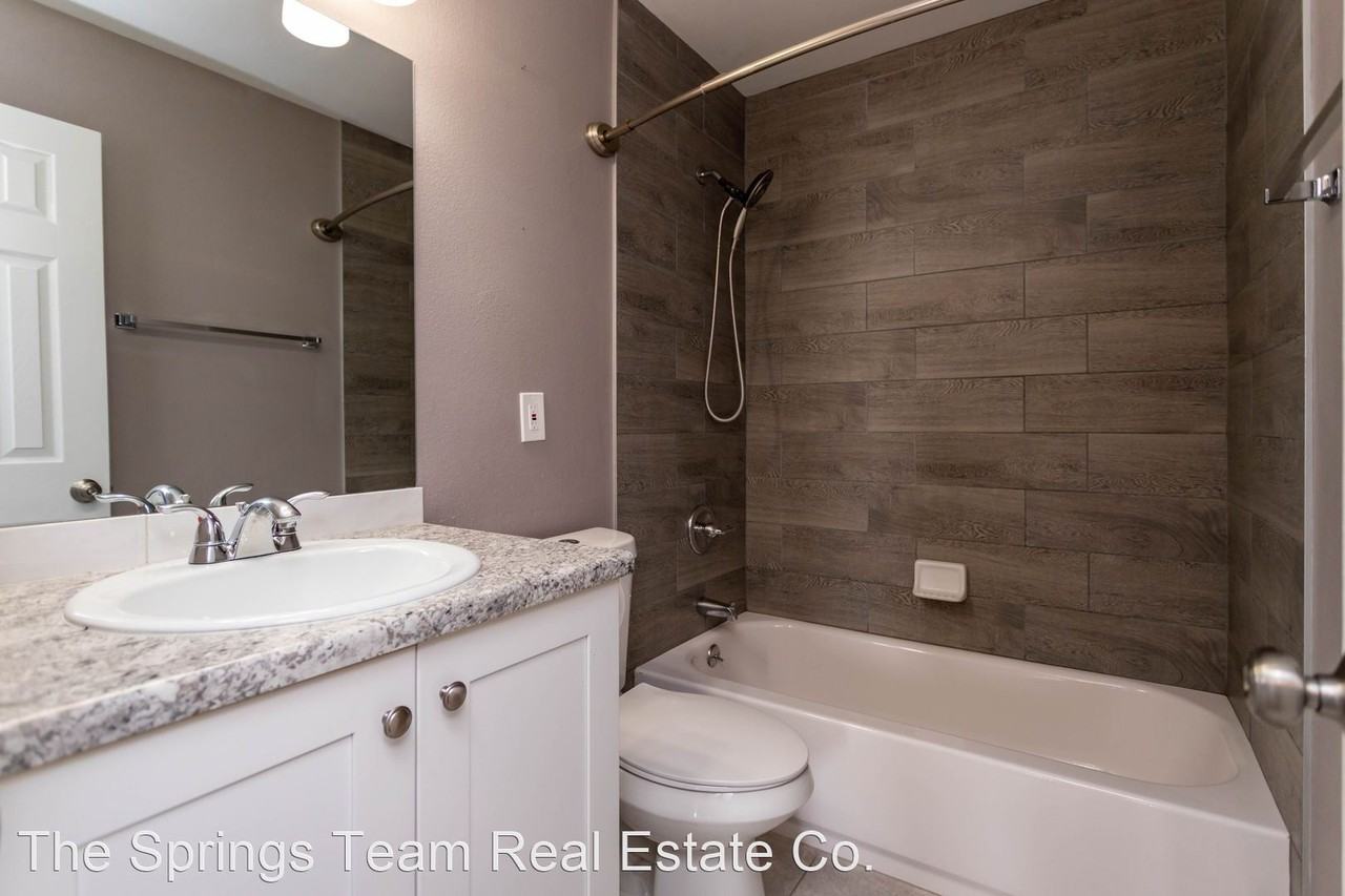7015 Woody Creek Dr - Photo 3 of 11