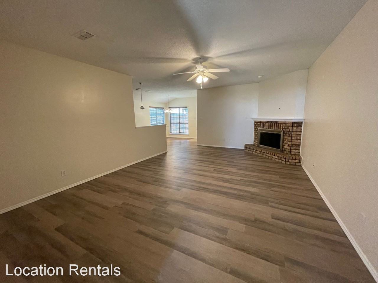 1605 Kirby Ave - Photo 3 of 13
