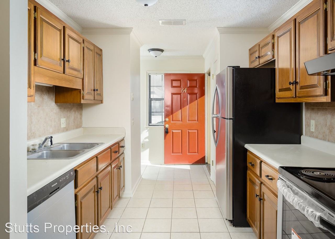 2424 Roberts Lane - Photo 2 of 16