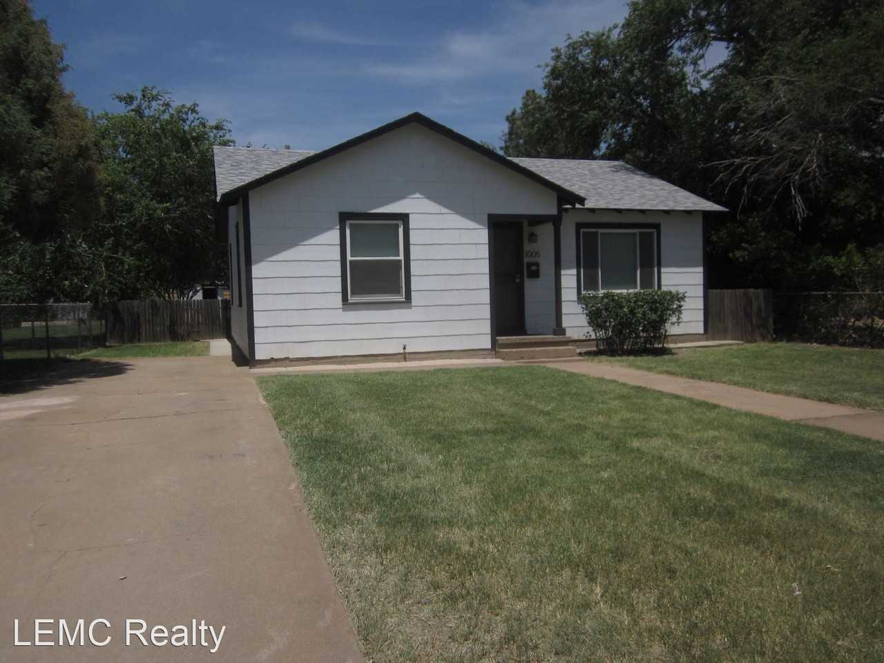 1005 8th Ave - Photo 2 of 9