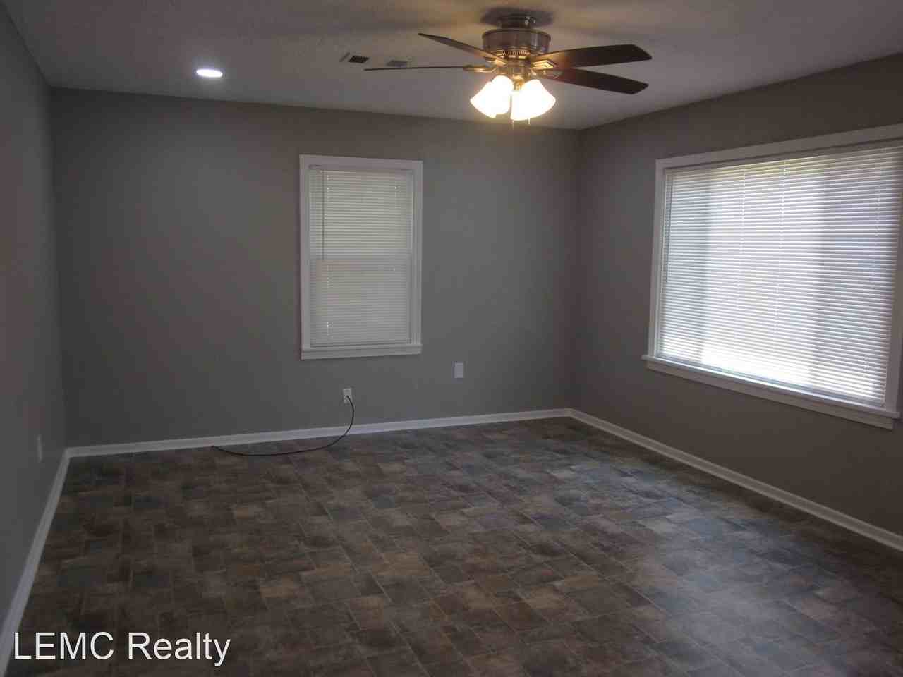 1005 8th Ave - Photo 3 of 9