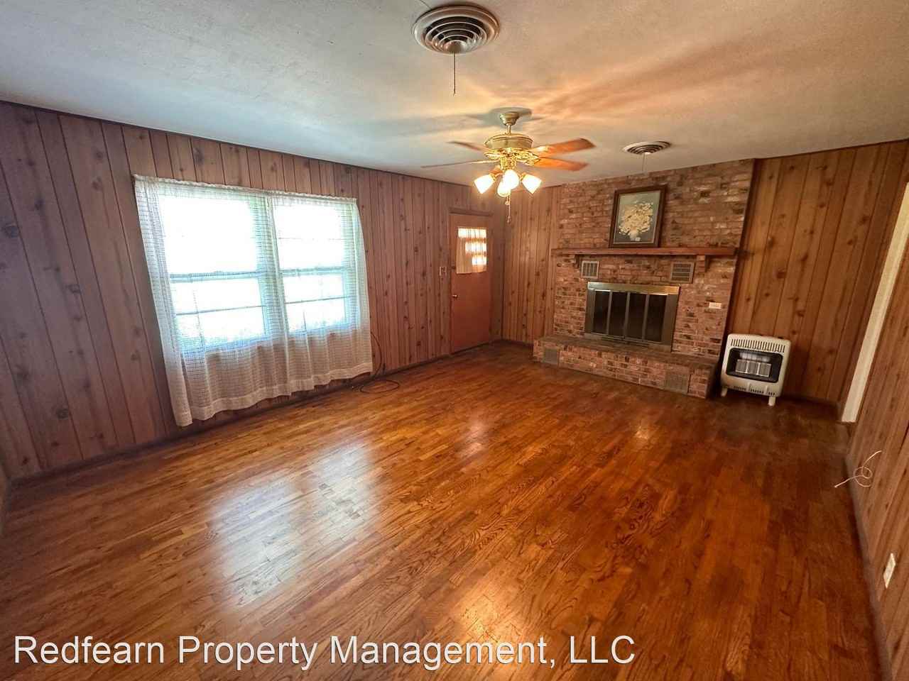 1010 N Main St - Photo 2 of 10