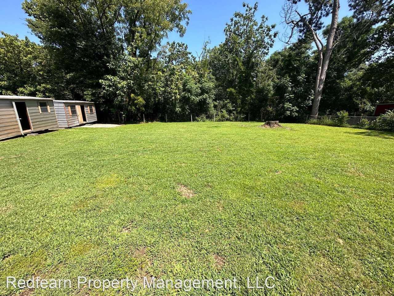 1010 N Main St - Photo 3 of 10