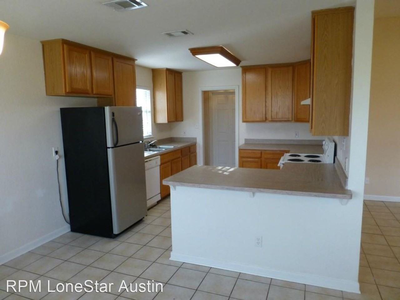 102 S Mockingbird Cir - Photo 2 of 16