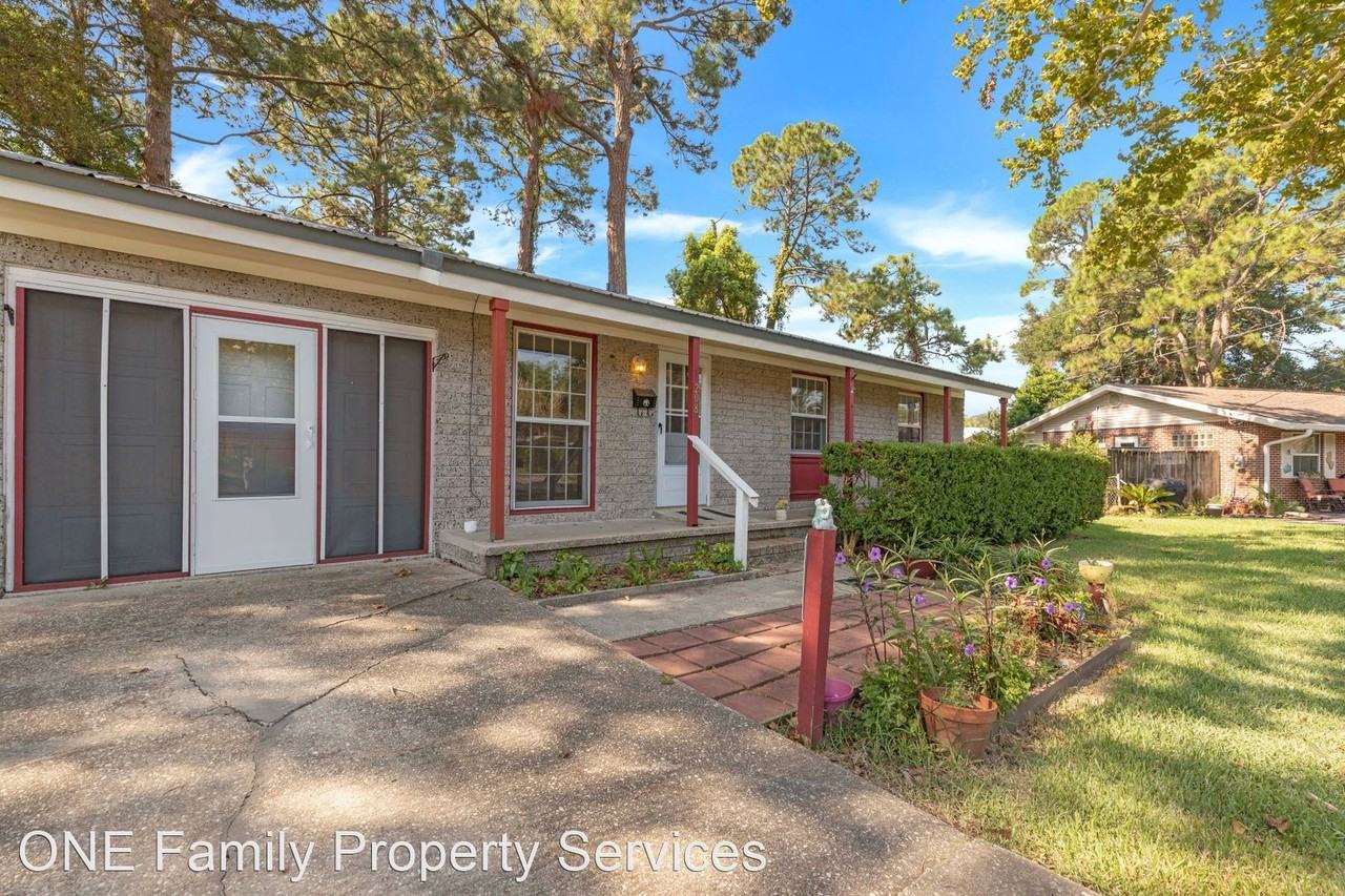 208 California Dr Ne - Photo 3 of 29