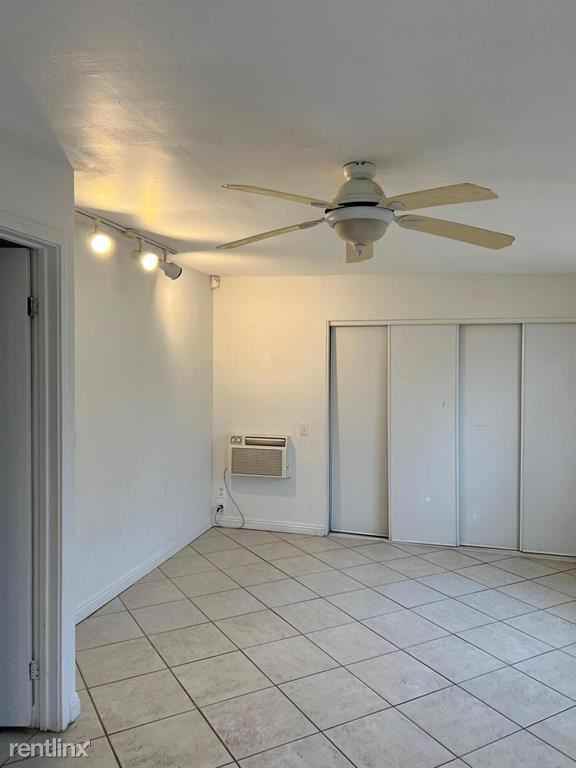 54035 Eisenhower Dr - Photo 2 of 10