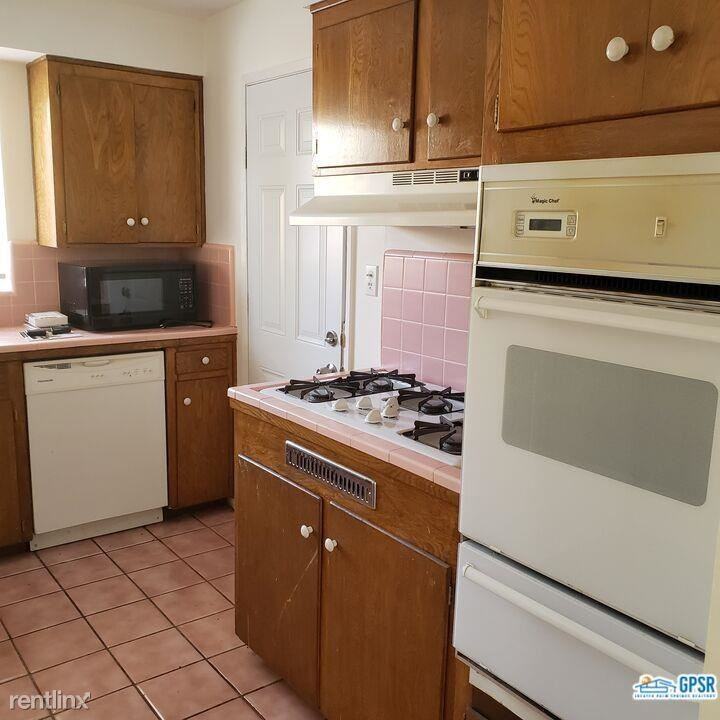 2260 E Terry Ln - Photo 2 of 10