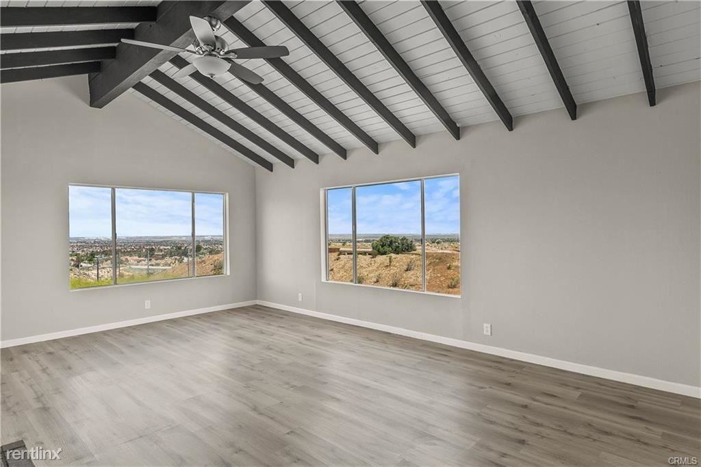 35433 Alida Ln - Photo 2 of 10