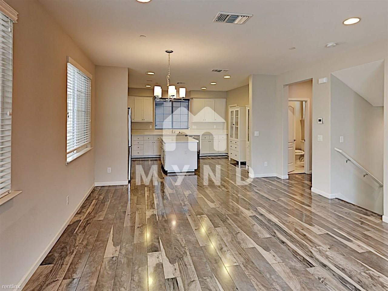 88 Middleton Pl - Photo 3 of 15