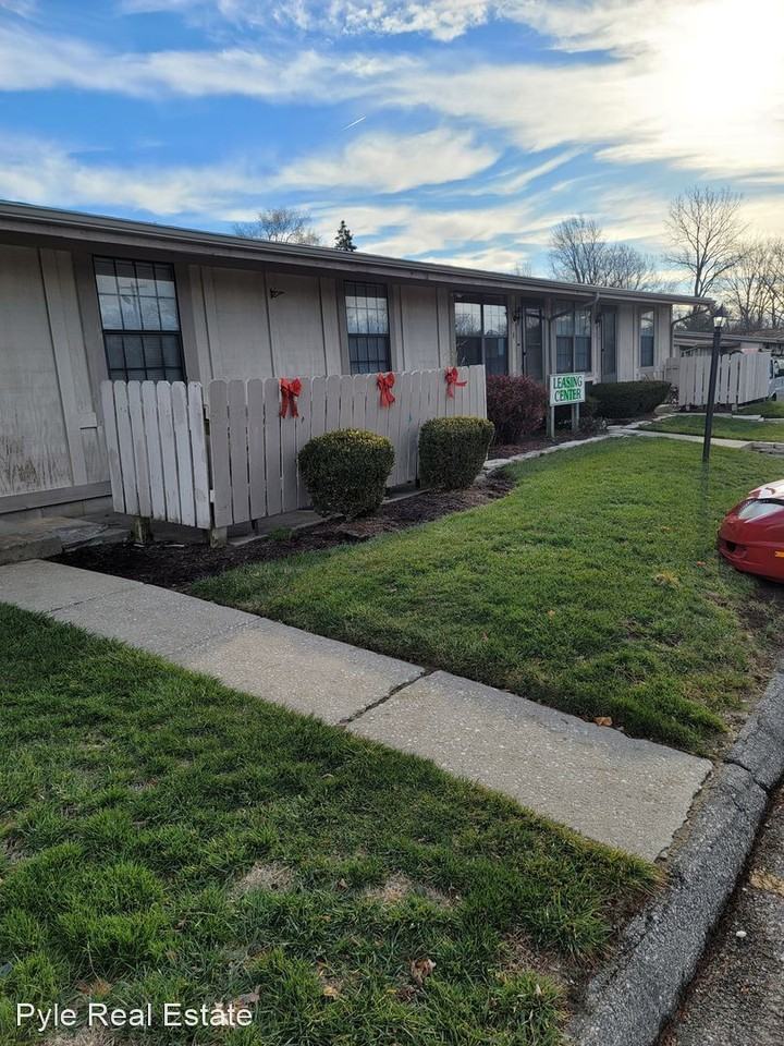 Greenleaf Apartments - Photo 2 of 11