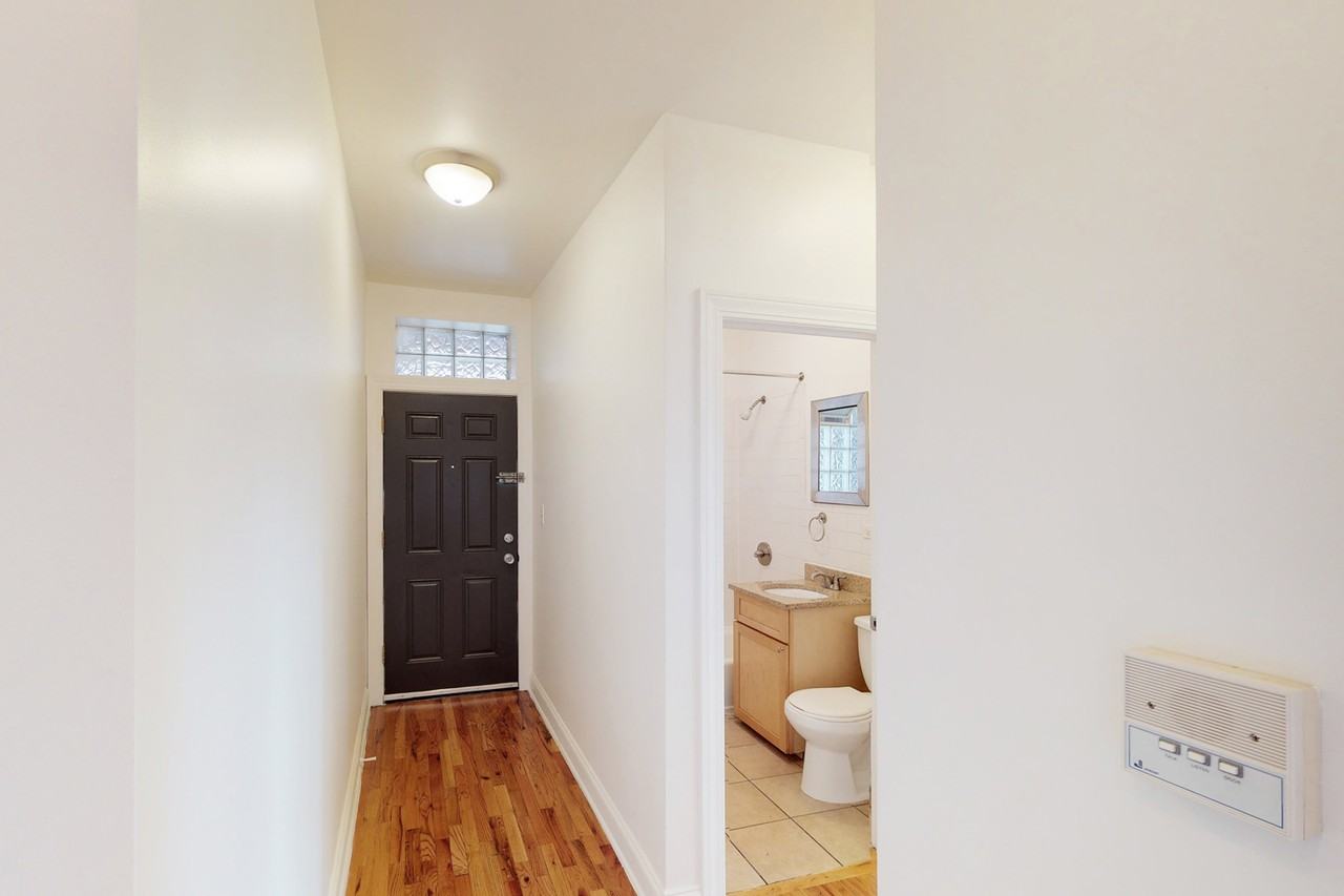 Maple Court - Photo 5 of 50