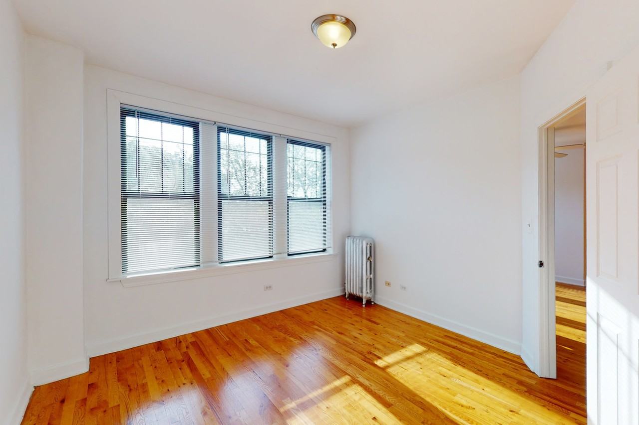 Woodlawn Court - Photo 5 of 31