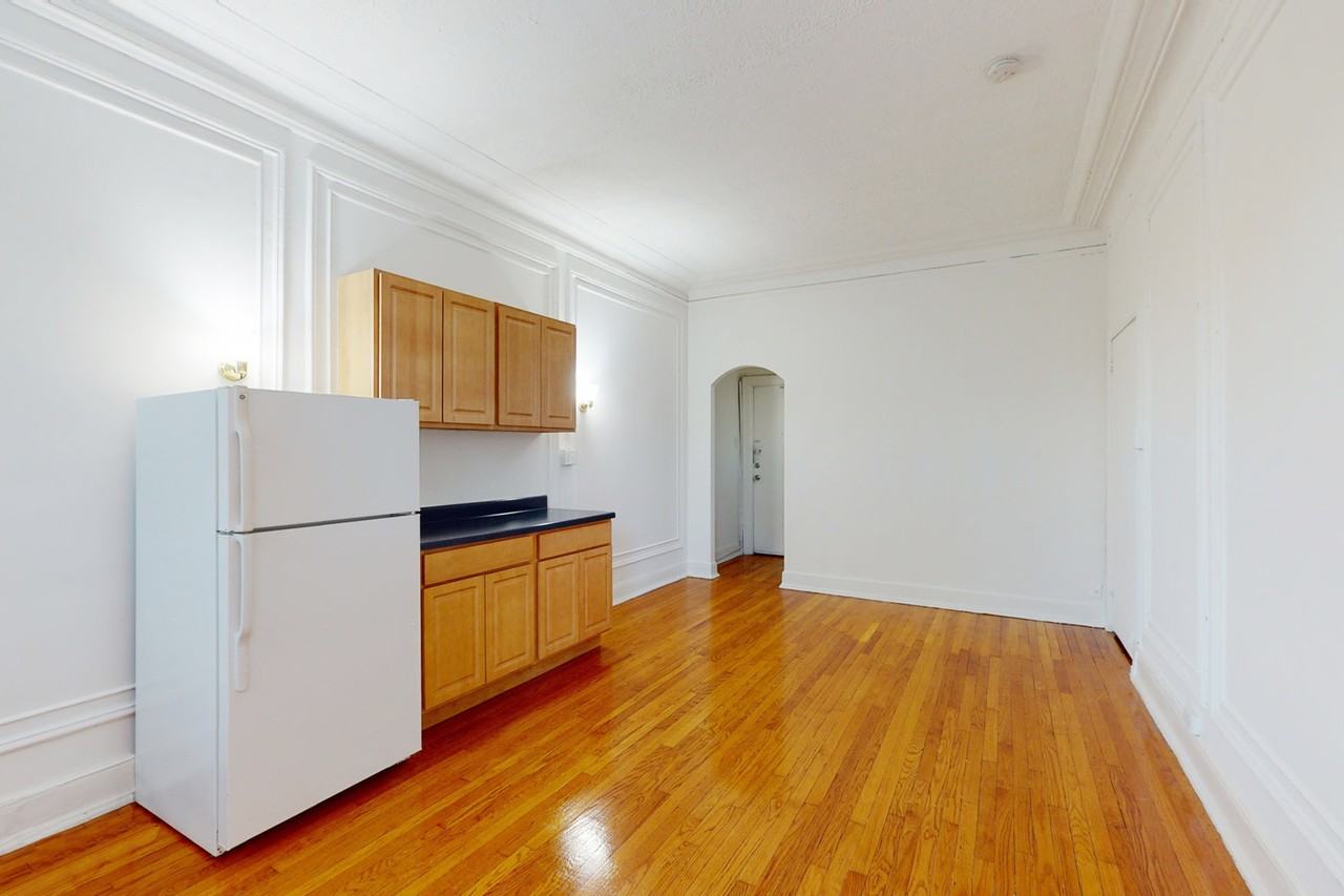 5120 S. Hyde Park Boulevard - Photo 6 of 50