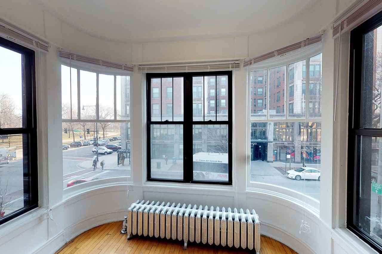 5300-5308 S. Hyde Park Boulevard - Photo 3 of 50