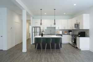 featured image of 5487 S Hyde Park Blvd