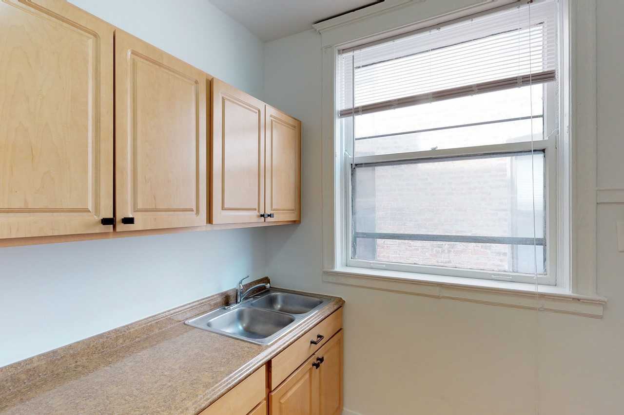 Greenwood 5201 - Photo 5 of 50