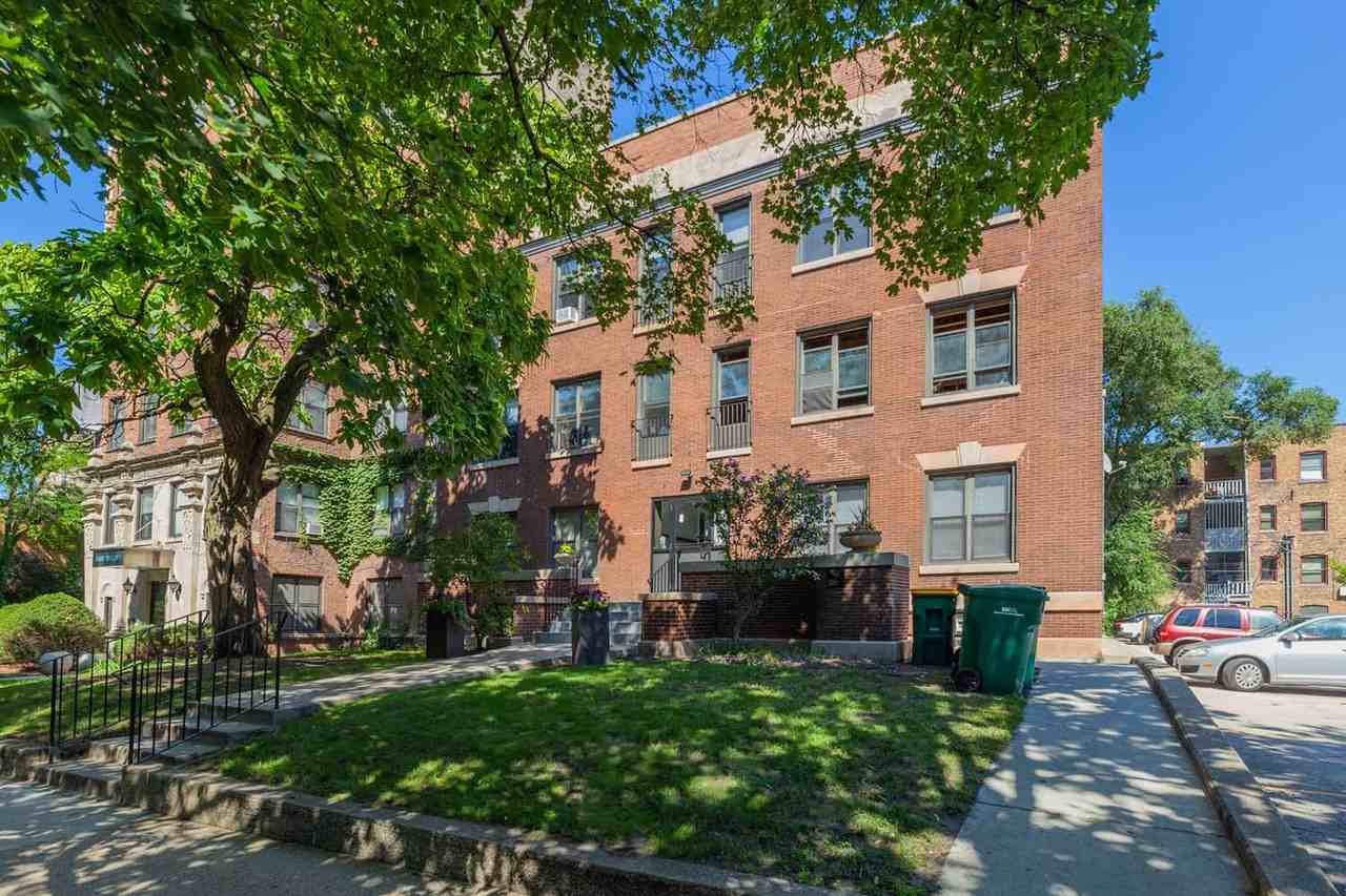 5457-5459 S. Blackstone Avenue - Photo 2 of 36