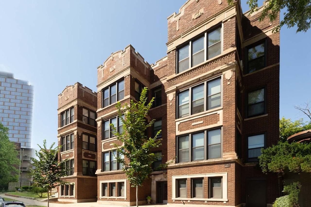 5128-5132 S. Cornell Avenue - Photo 3 of 20