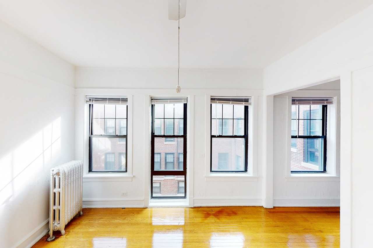 5202-5210 S. Cornell Avenue - Photo 4 of 45