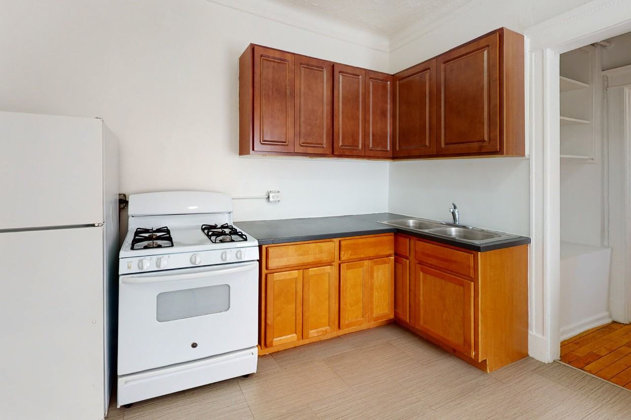 1515 E. 54th Street - Photo 7 of 44