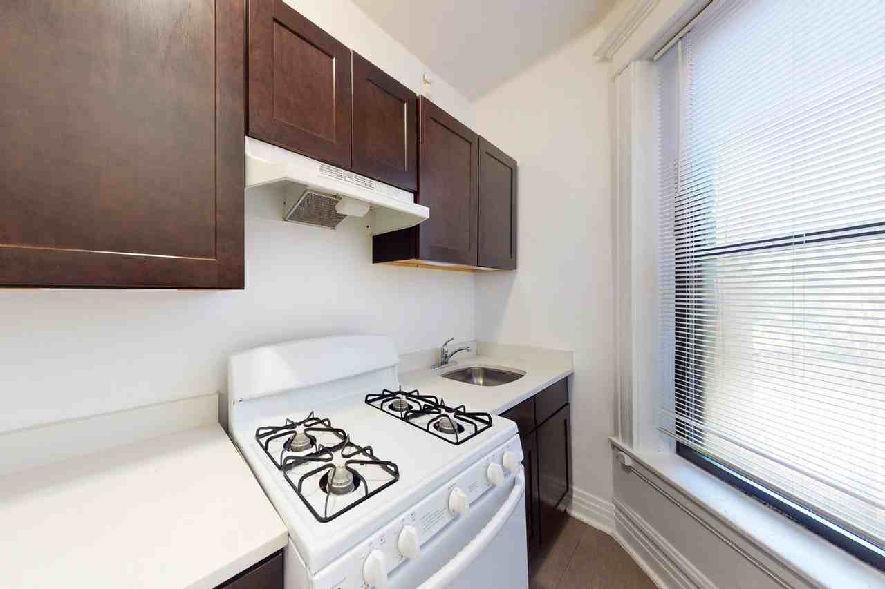 5405-5407 S. Woodlawn Avenue - Photo 3 of 22