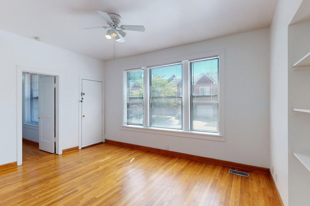 1018 E. 54th Street - Photo 4 of 27