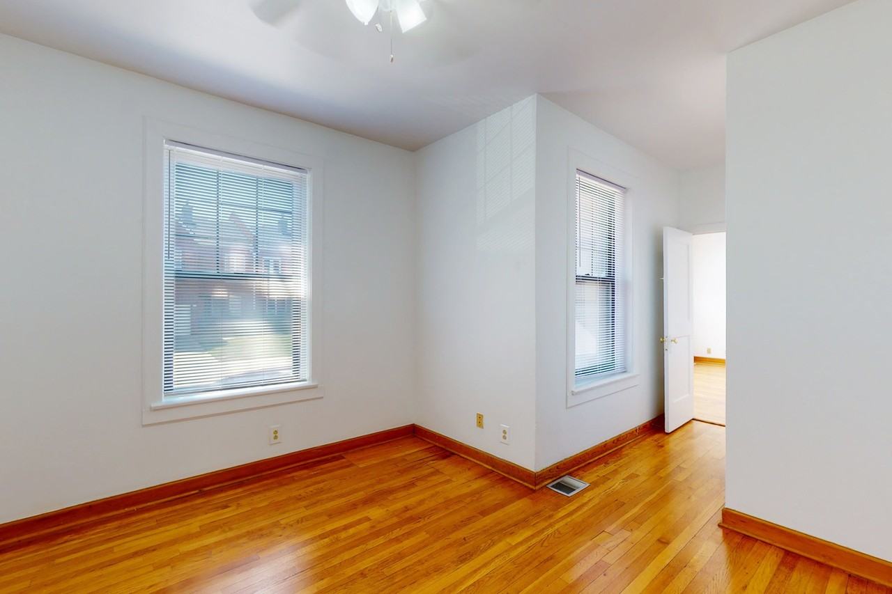 1018 E. 54th Street - Photo 7 of 27