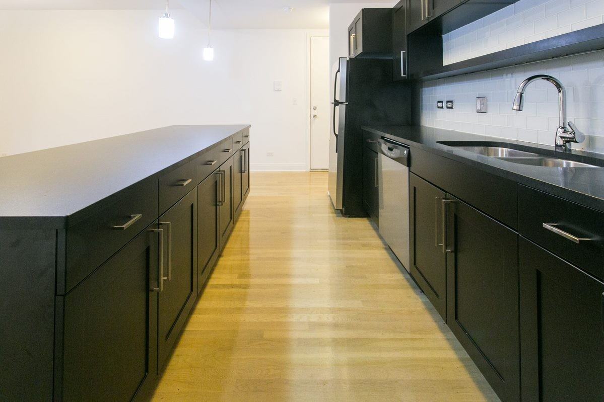 5512 S. Hyde Park Boulevard - Photo 4 of 34