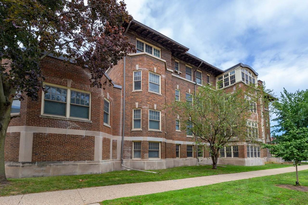 5100 S. Ellis Avenue - Photo 3 of 22