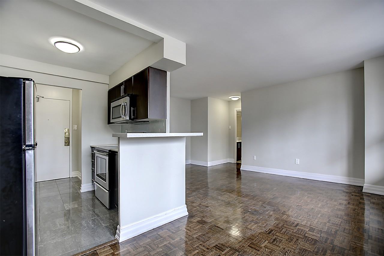 80 Wellesley Street, East - Photo 5 of 12