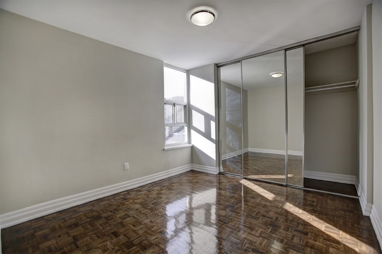 80 Wellesley Street, East - Photo 6 of 12