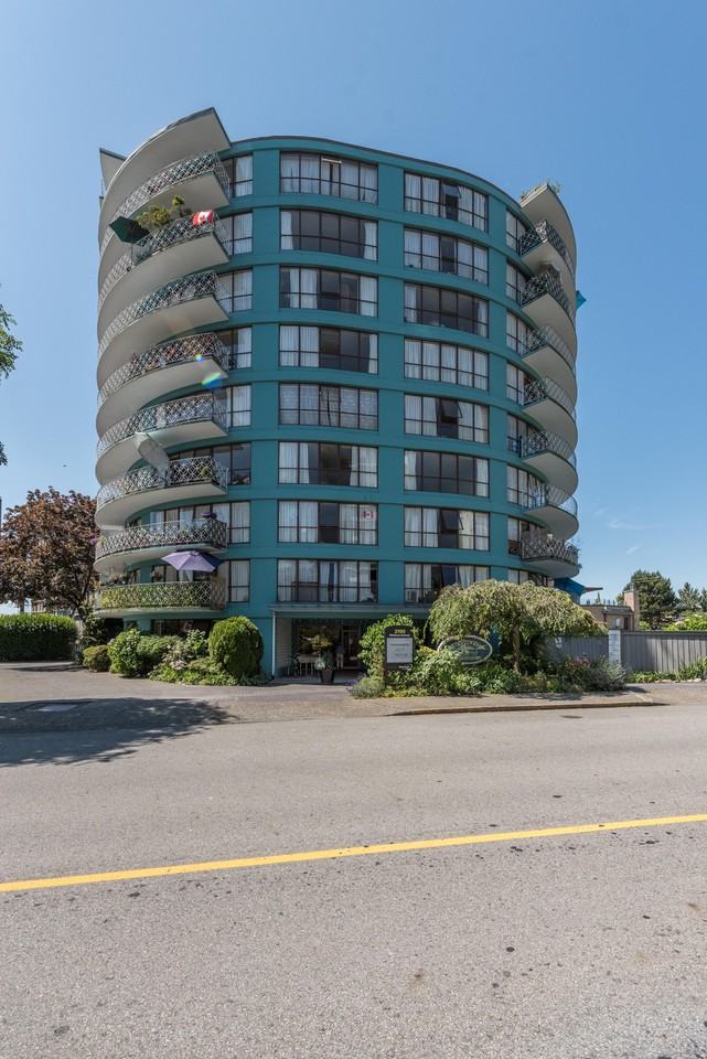 2190 Bellevue Avenue - Photo 2 of 11