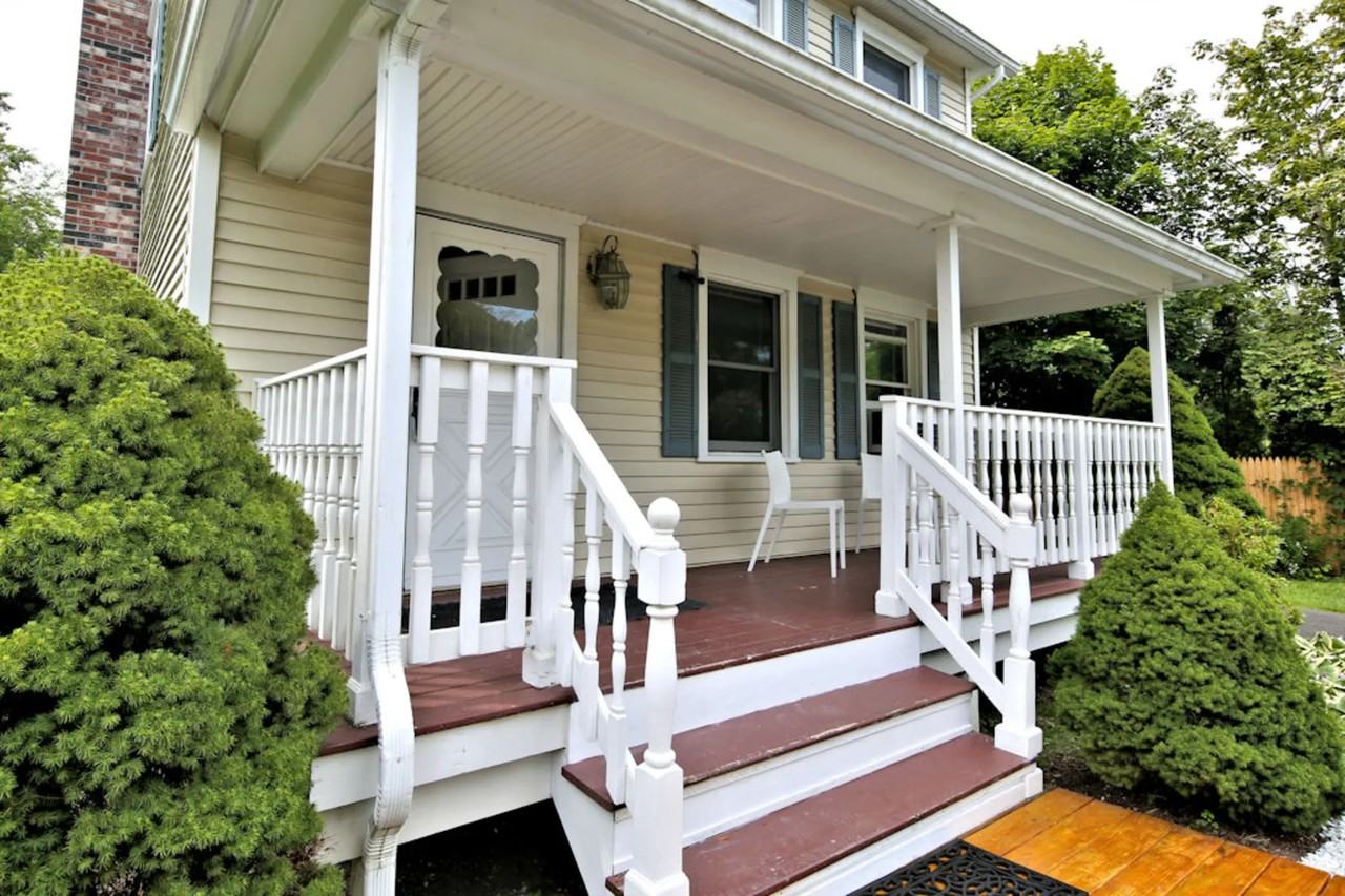 636 Anderson Hill Rd - Photo 2 of 10