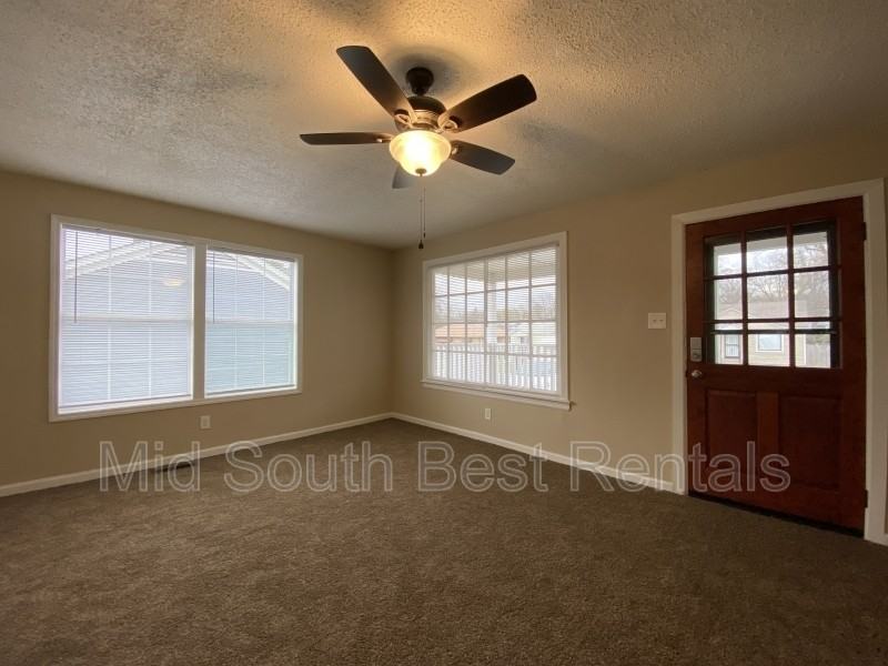 1412 Adams St - Photo 2 of 8