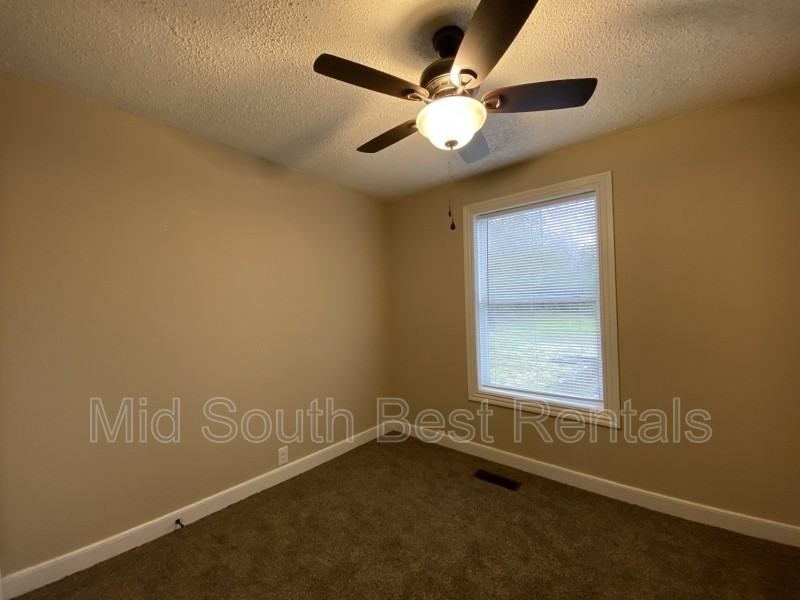 1412 Adams St - Photo 6 of 8