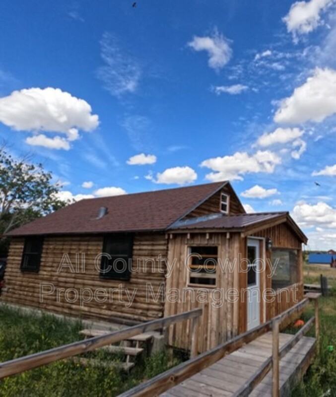 15 Cedar Ave - Photo 2 of 15